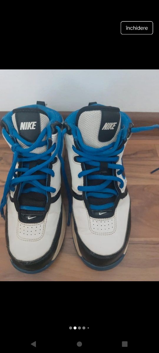 Adidasi Nike Air
