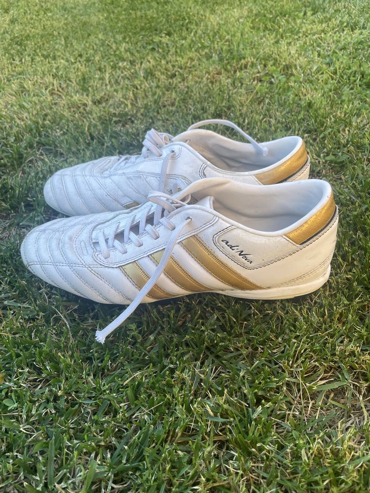 Футболни обувки Adidas AdiNova 2