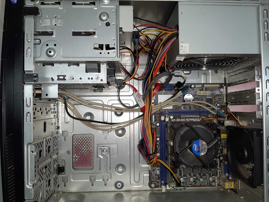 Unitate PC Tower AsRock H61M-VS