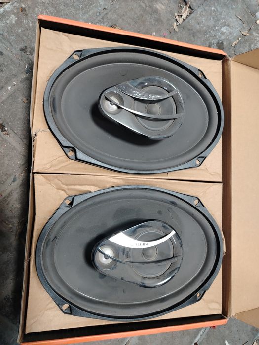 Продам динамики оригинал