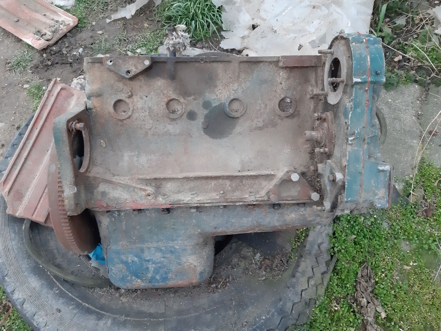 Vand Piese Motor Aro Brasov si  Tractor UTB 550