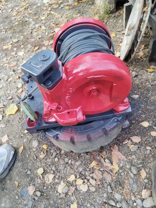 Troliu tractor gradina în 2 pistoane