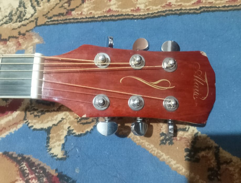 Гитара 41размер.