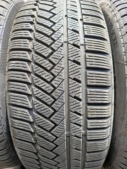 245/45/19 4броя Continental Winter Contact.Гумите са в перфектно състо