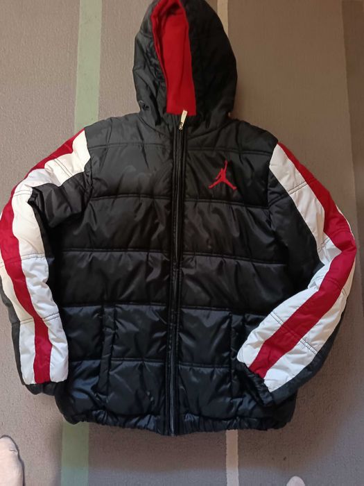 Jordan яке зимно 158-170см, ХЛ