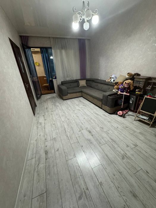 Юнусабад 2комнатная квартира продаётся!