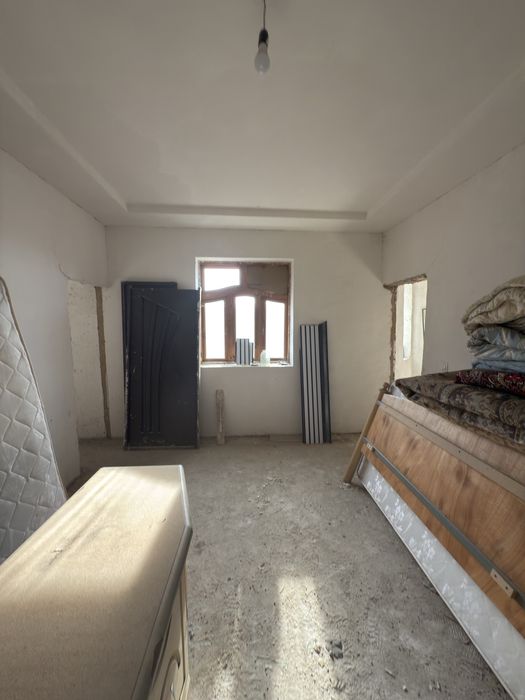 Назарбек текистилда ховли сотилади зудлик билан