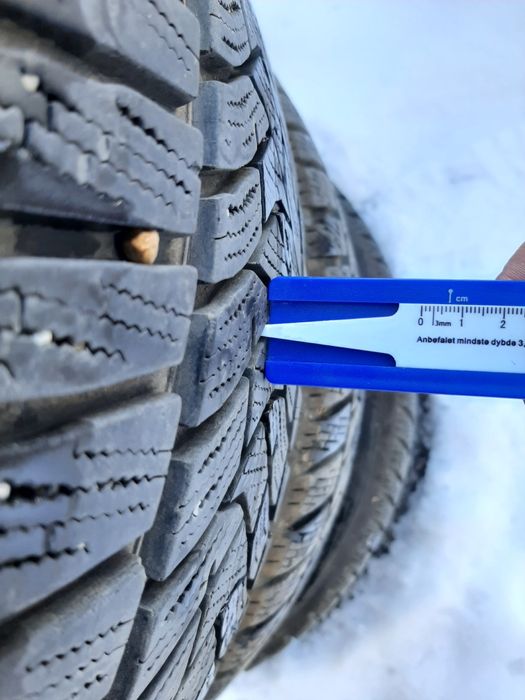 Зимни гуми Dunlop 245 40 19