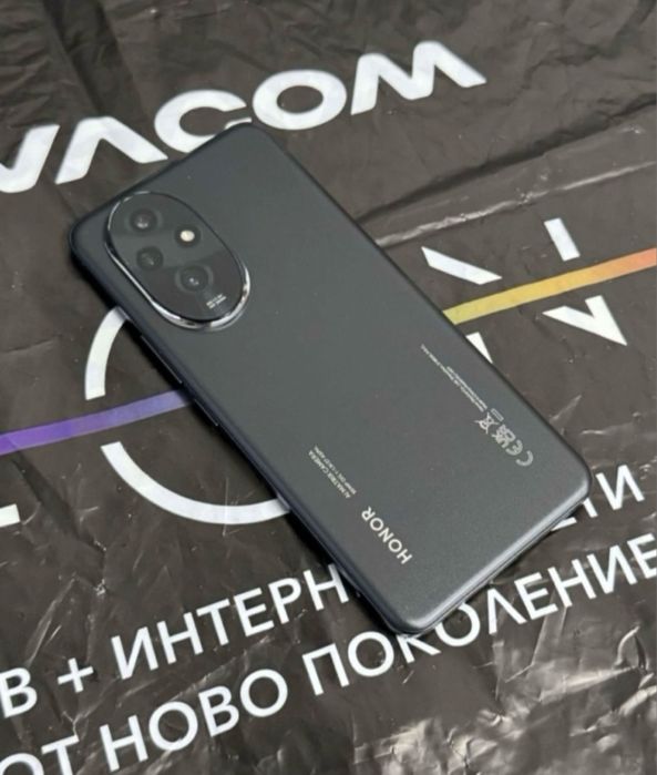 КАТО НОВ 512GB Honor 200 12GB 5G Гаранция Vivacom 2026 Black / Черен
