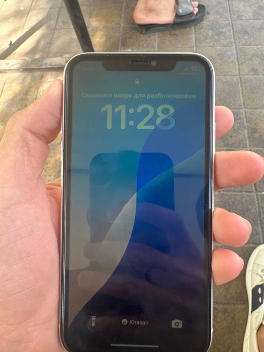Iphone 11 64gb ekran almashgan qogan joyi radnoy qotmdi 11prolaga abme