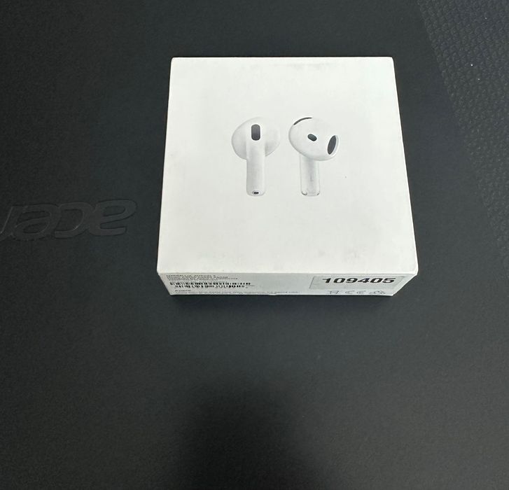 Новые наушники AirPods4