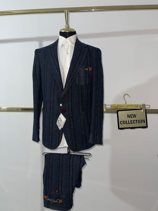Costum elegant pentru diverse evenimente LOEWE