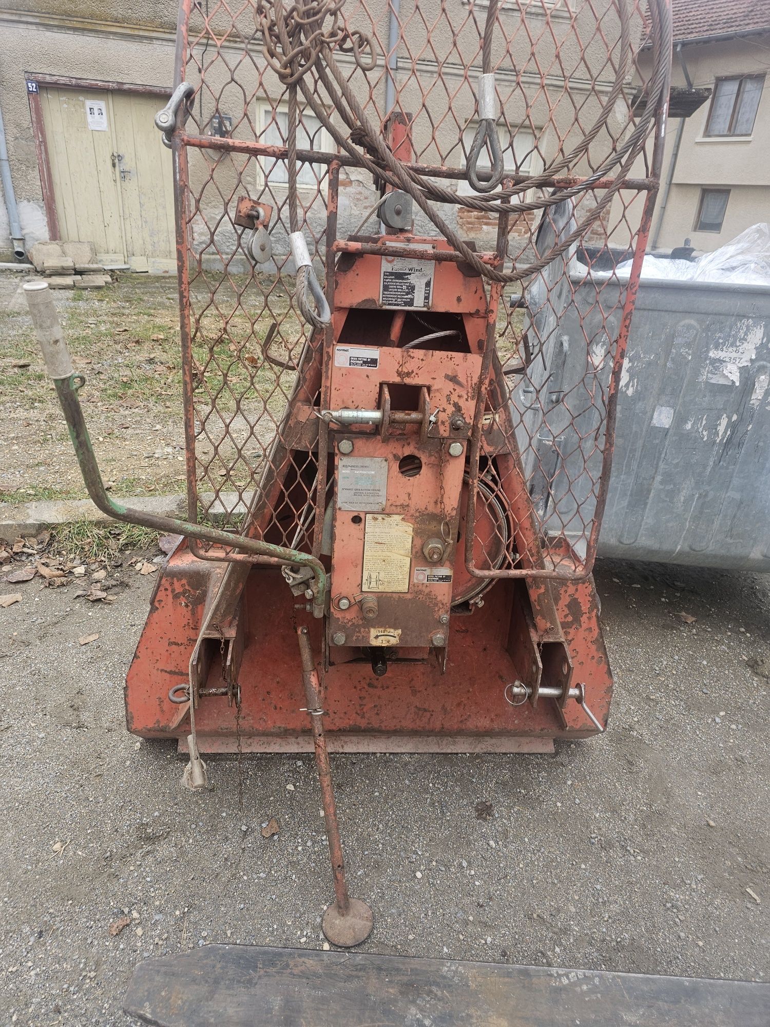 Лебедка внос работеща