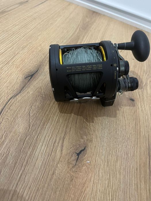 Vând mulinete de spinning și casting
