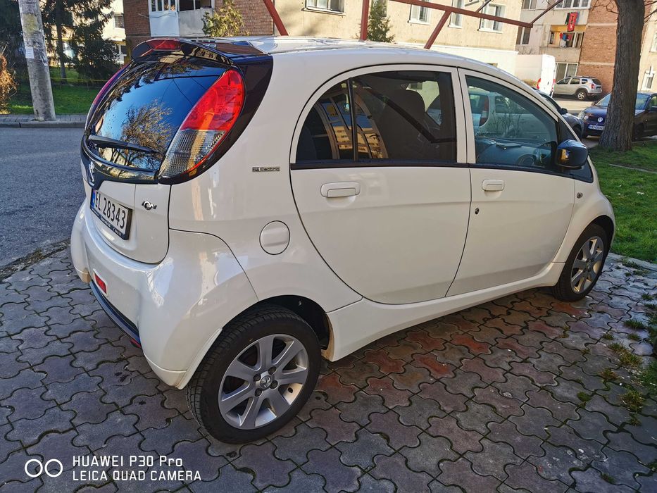 Peugeot iOn full electric