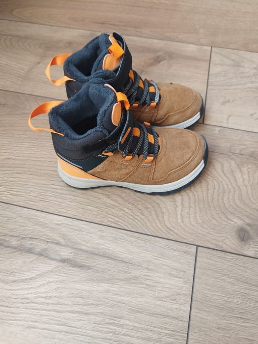 Ghete impermeabile și îmblănite Dechatlon mărimea 27