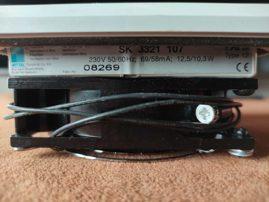 Ventilator cu filtru de aer Rittal SK 3321 107