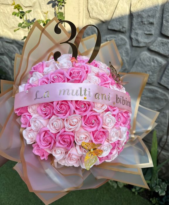 Aranjamnte/Buchete din trandafiri de sapun