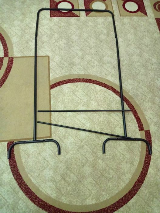 Напольная вешалка в разобраном виде