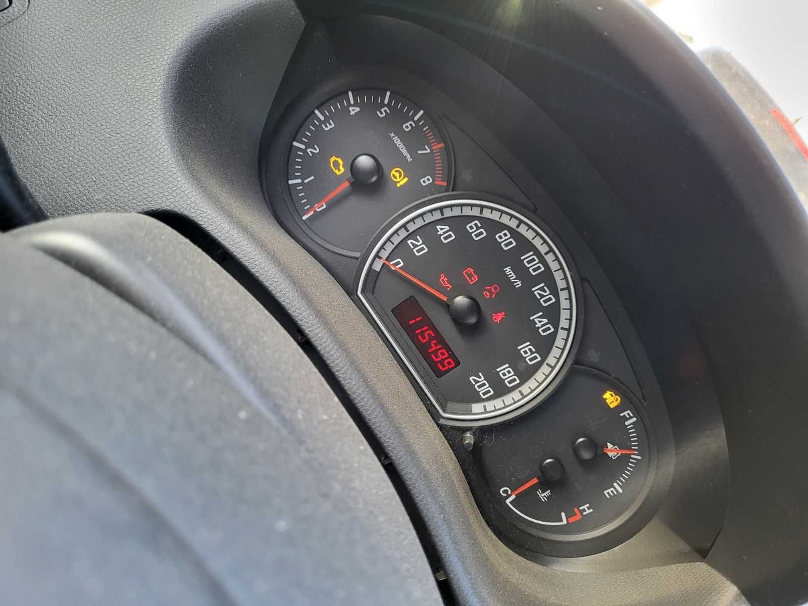 Suzuki Swift 1,3i , Сузуки Суифт на части!
Март 2008