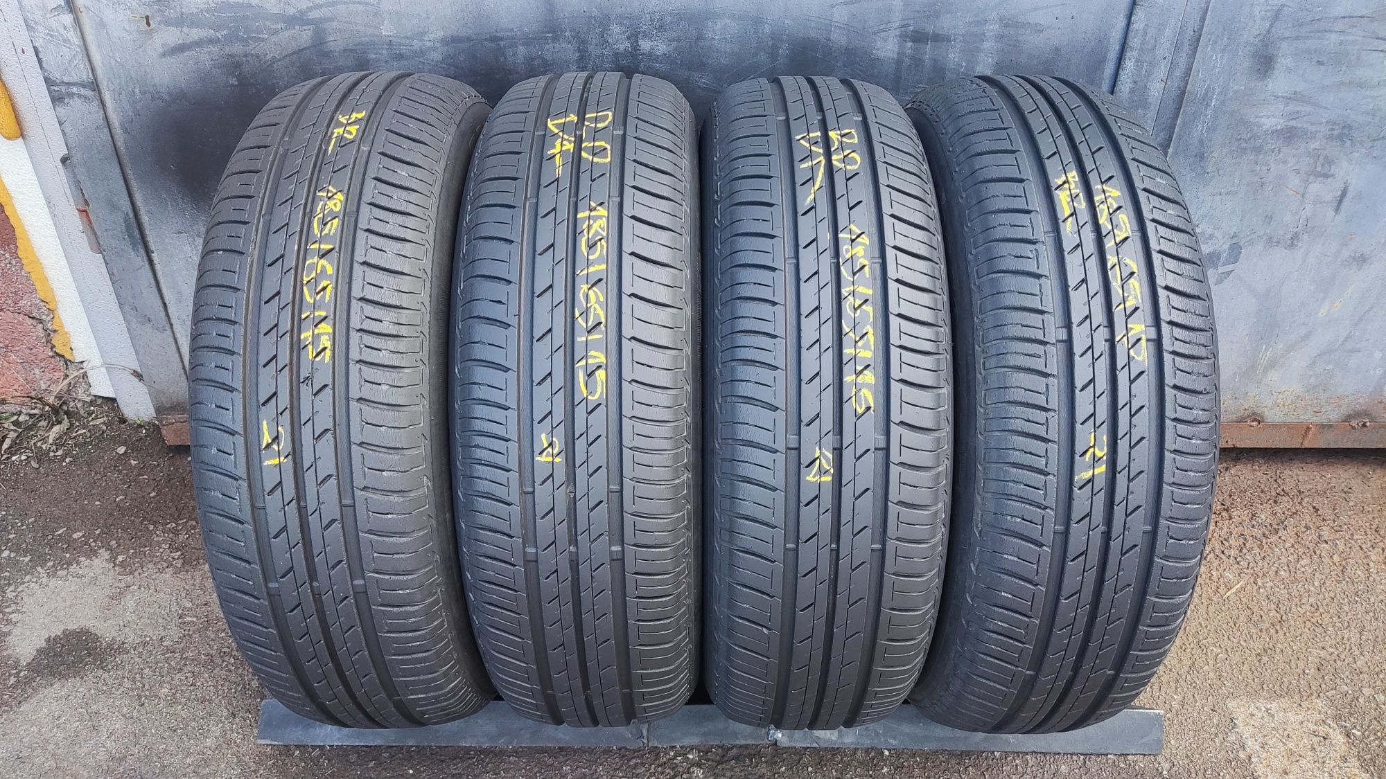 4бр. летни гуми 185/65/15 Bridgestone 
dot21
7+mm
Добро състояние на г