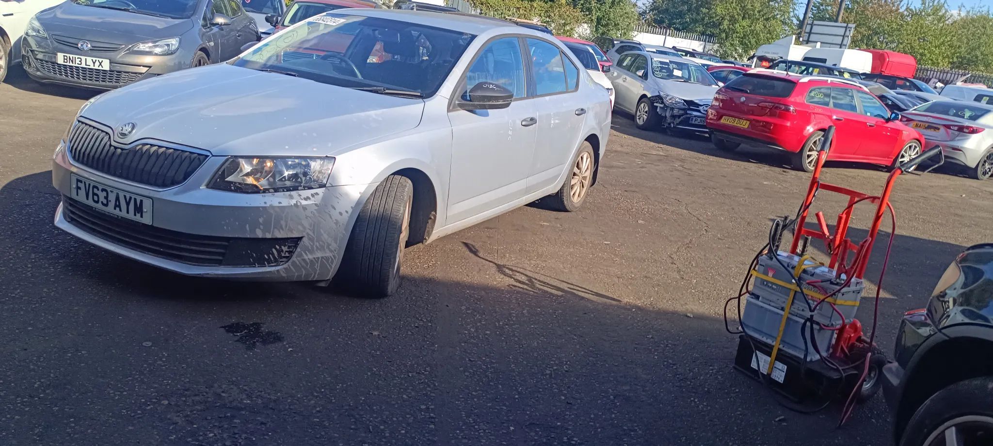 Dezmembrari / Dezmembrez Skoda Octavia 3 1.6 CLHA cutie 5v MMW culoare LA7W