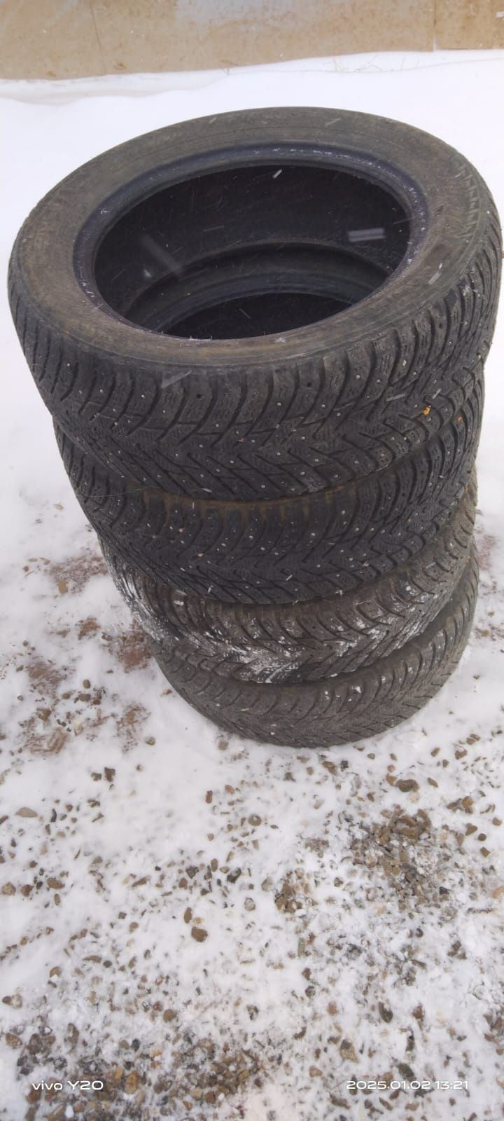 Продам зимние шины