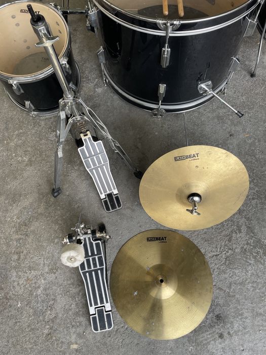 Комплект барабани BLACK BEAT byGiant