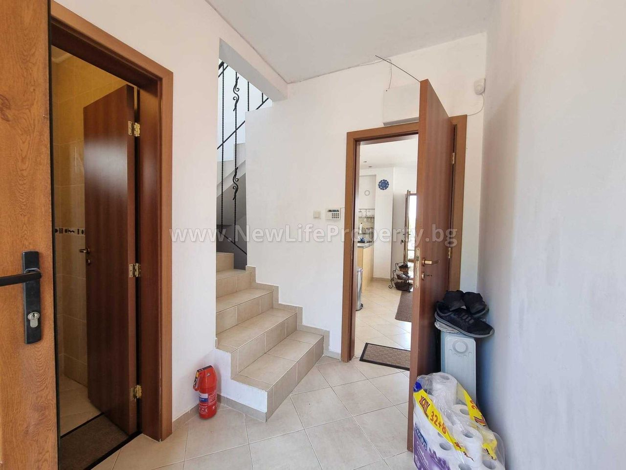 Продава се Къща в с. Горица, Област Бургас - 155 кв.м за 1288 €/кв.м - Снимка #3