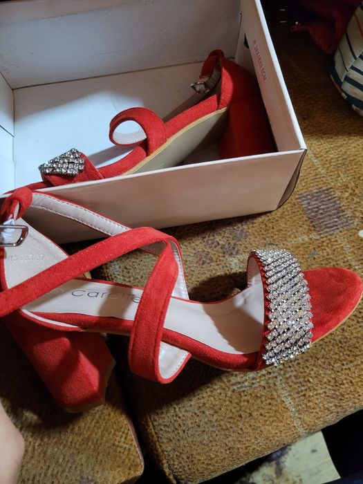 Sandale rosii dama 37