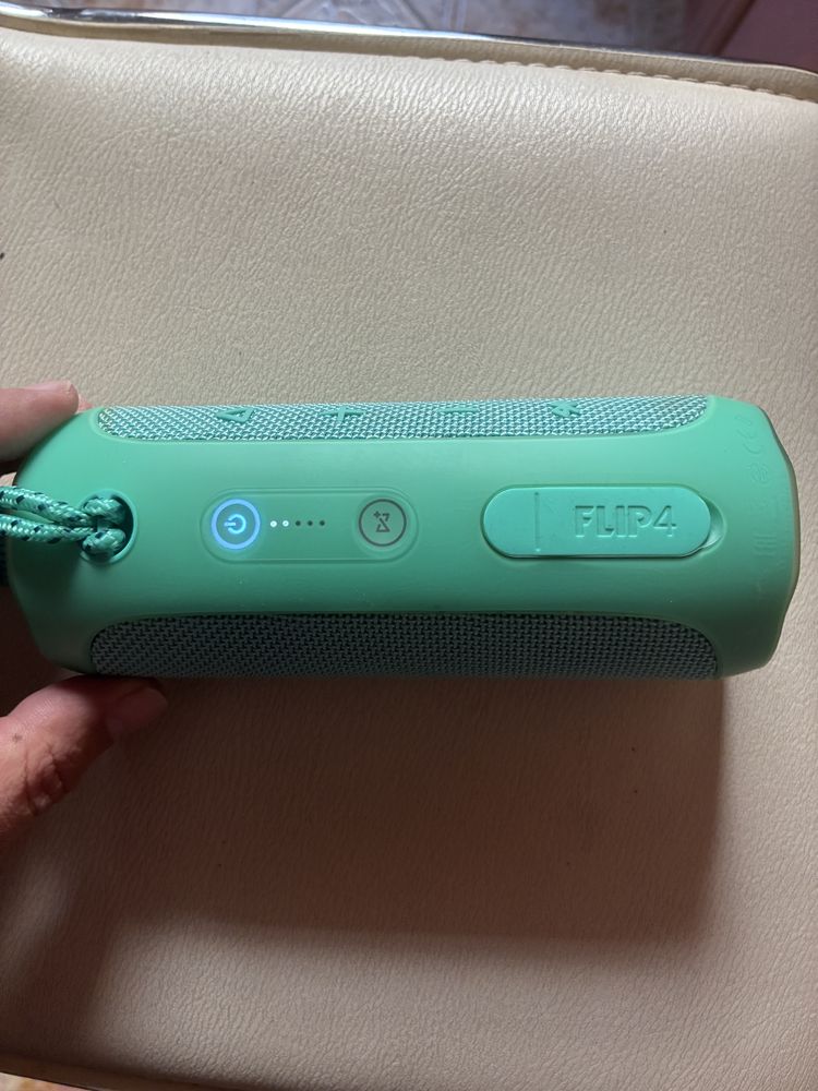 JBL Flip 4 за ремонт