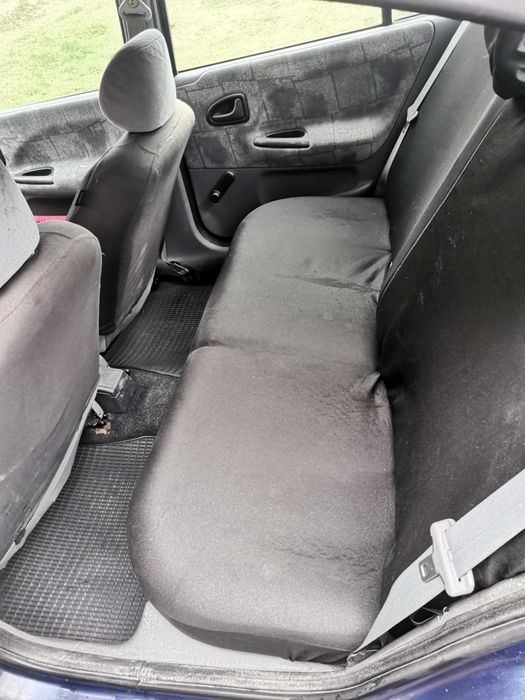Vand Renault MEGANE Hatchback , Motor 1.4 l , Benzina 16V , An 2000