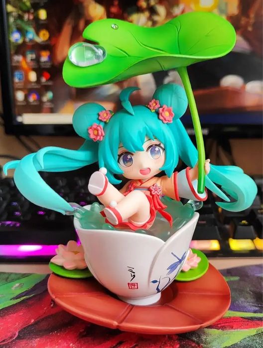 Фигурка анимэ Мику Чиби