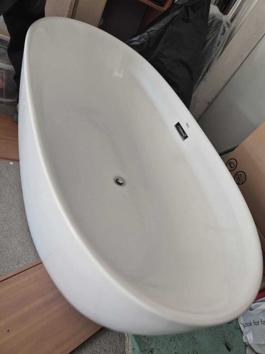 Свободностояща Вана Wellis