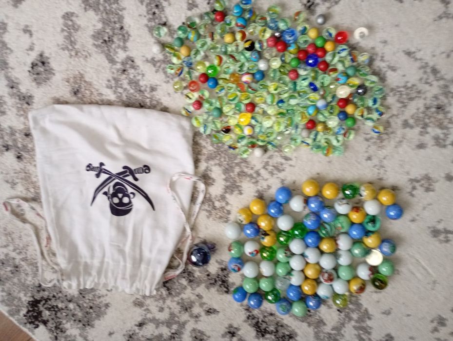 Lot 269 bile de sticla