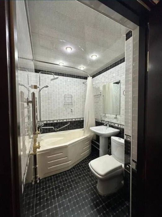 Продается 5 комнатная квартира ремонт Хамкор Банк Мега Планет