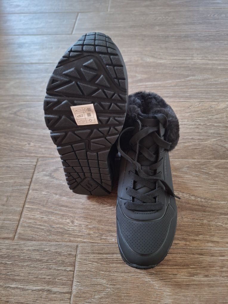 Детски\дамски ОРИГИНАЛНИ боти SKECHERS