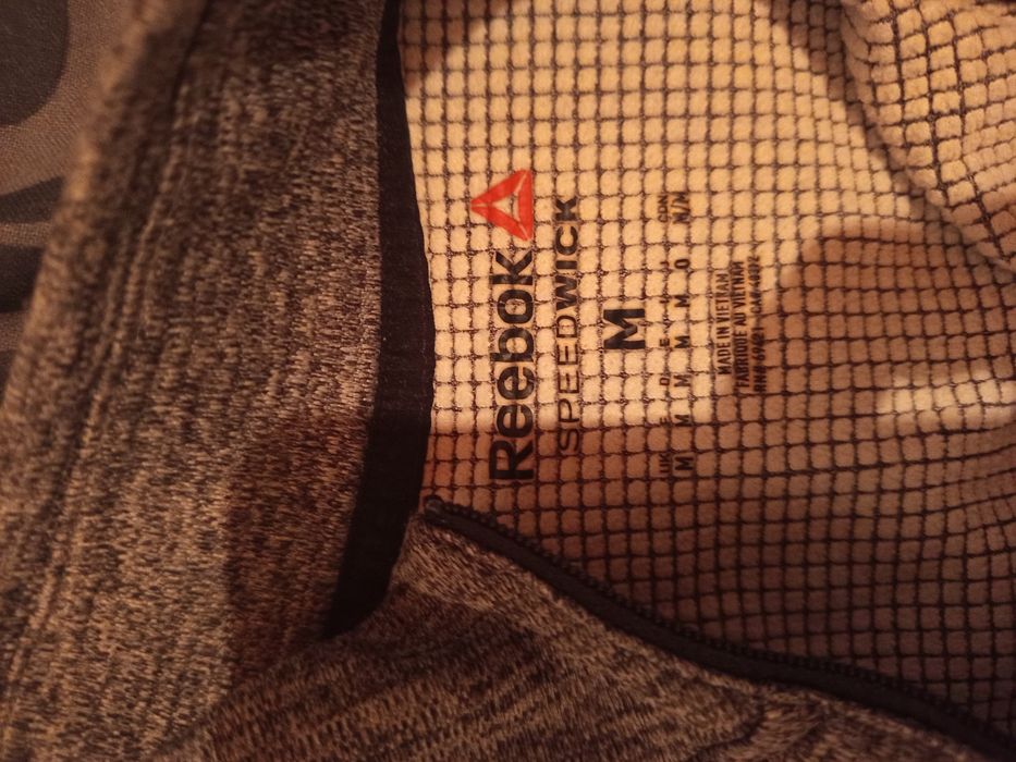 2 броя блузи Reebok Speedway