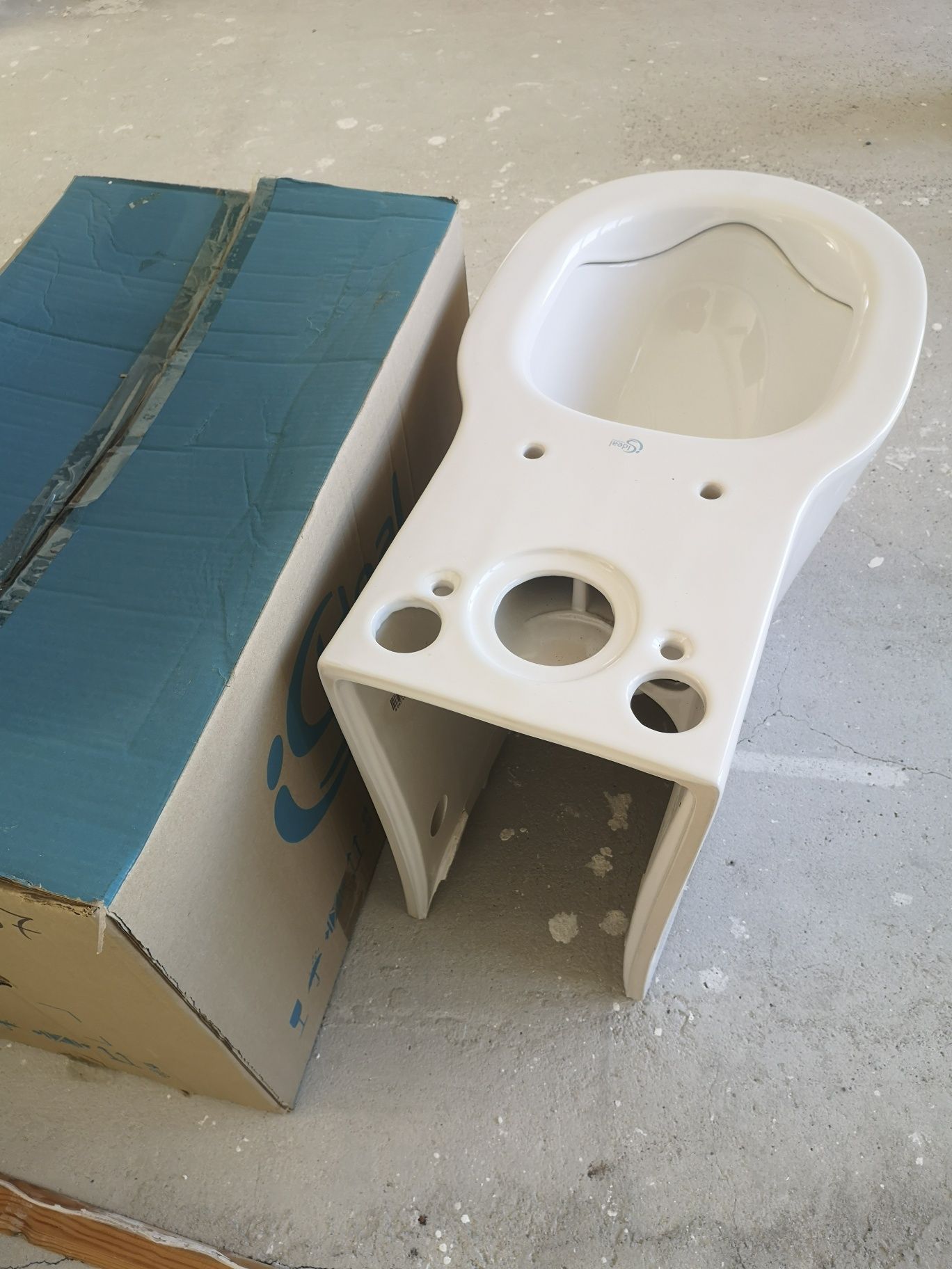 IDEAL STANDARD CONNECT AIR AquaBlade Пълен комплект моноблок казанче