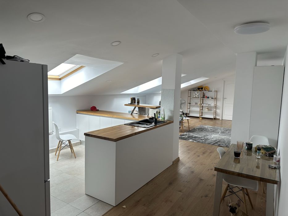 Brasov Bartolomeu Strada Avram Iancu 2 camere 125000 euro