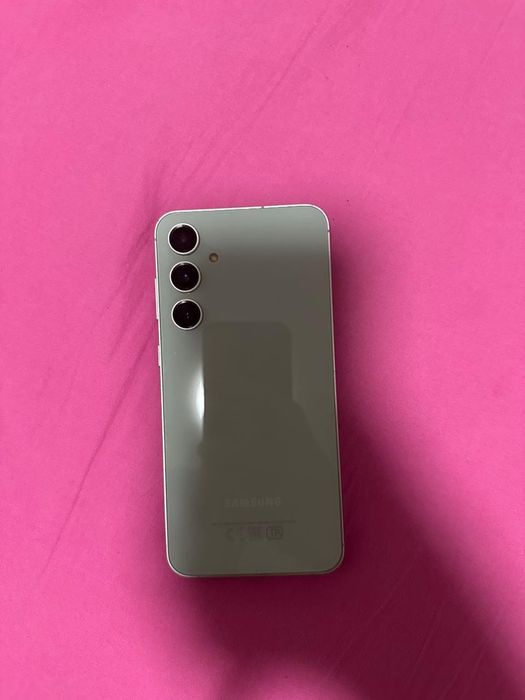 Samsung s 23 fe  продам