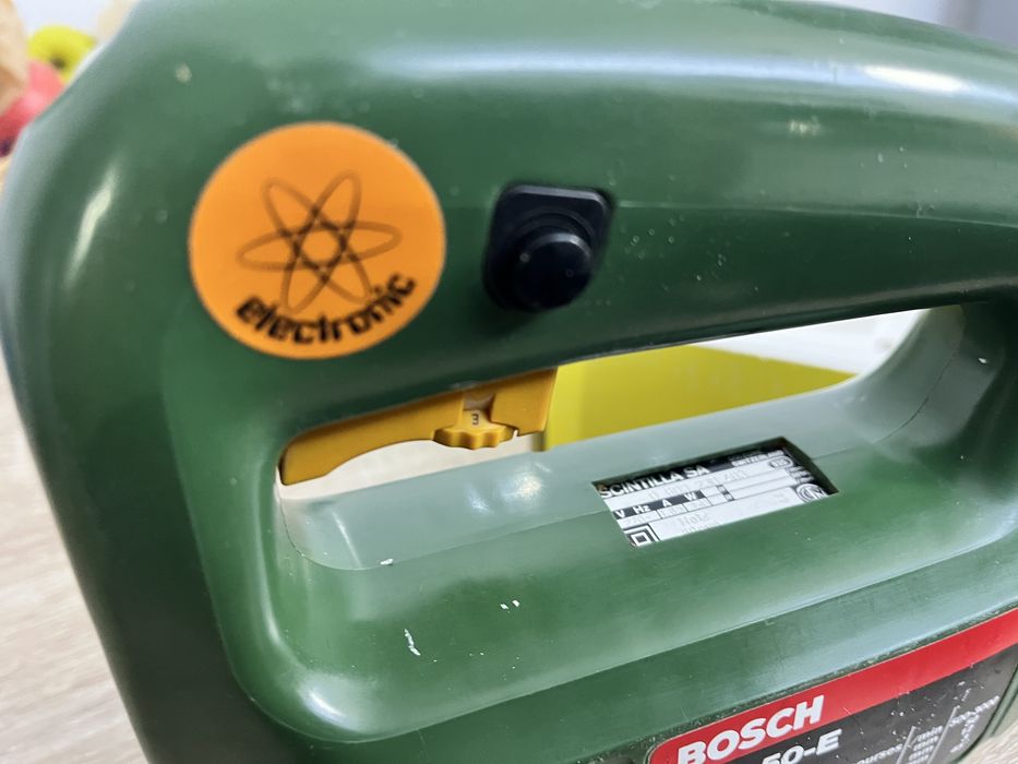 Fierastrau pendular Bosch