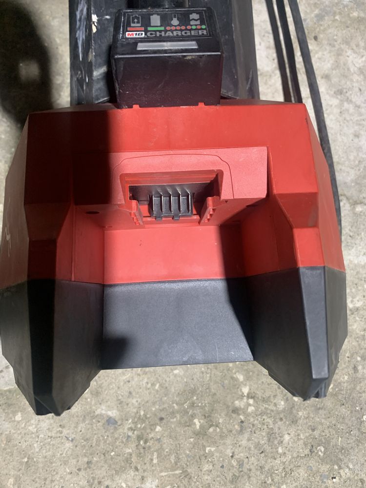 Milwaukee M18 HOSALC/лед лампа професионална