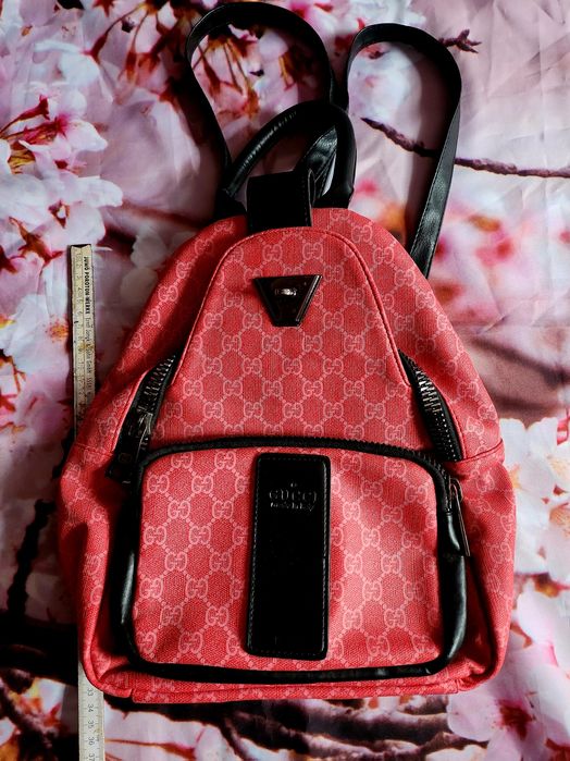 Ghiozdan Gucci, made in Italy.