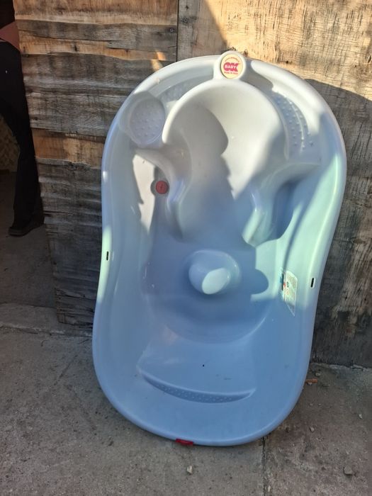 Анатомично корито за бебе със стойка