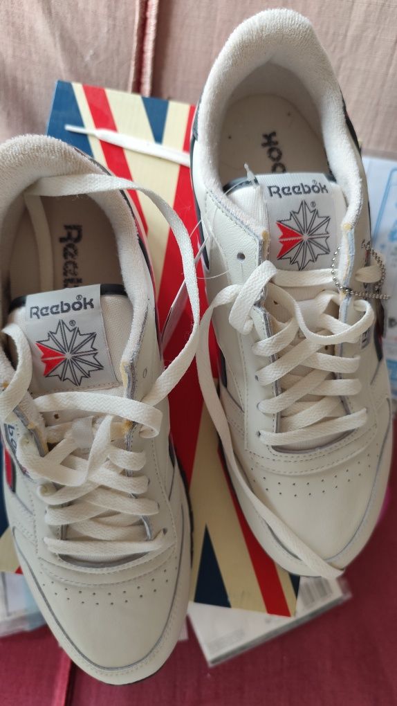 Оригинални мъжки кожени маратонки Reebok