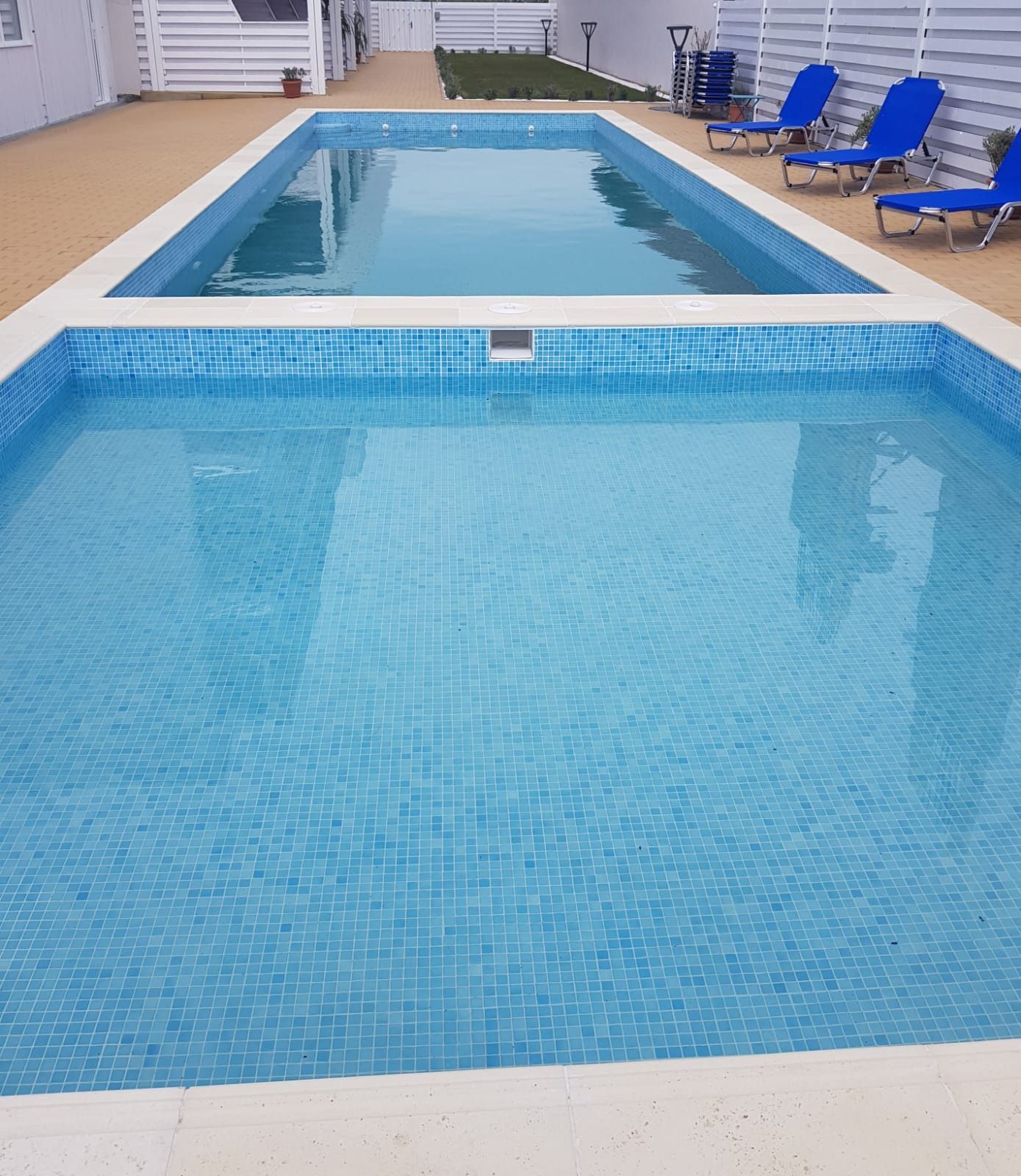 Cazare Lavender Villa~Piscina copii~Mic dejun