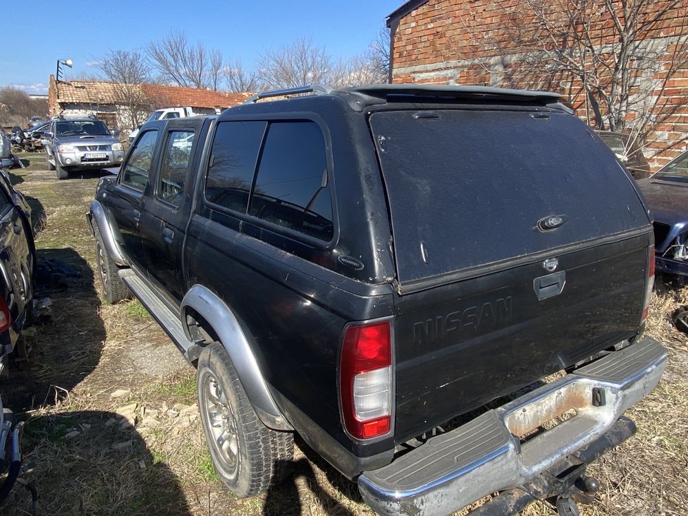 Nissan Navara PikUp King cap 2.5 103 коня 2002 година на части