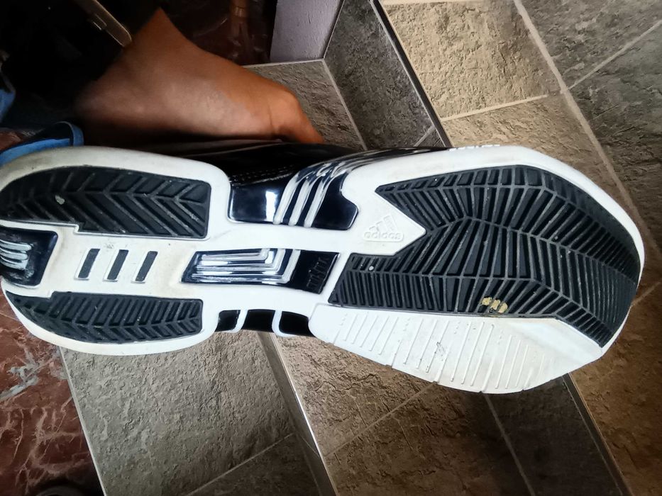 Маратонки Adidas Supra 44 1/2