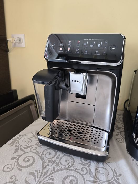 Espressor automat PHILIPS S3300 LatteGo EP3347/90, 1.8l, 1500W, 15 bar